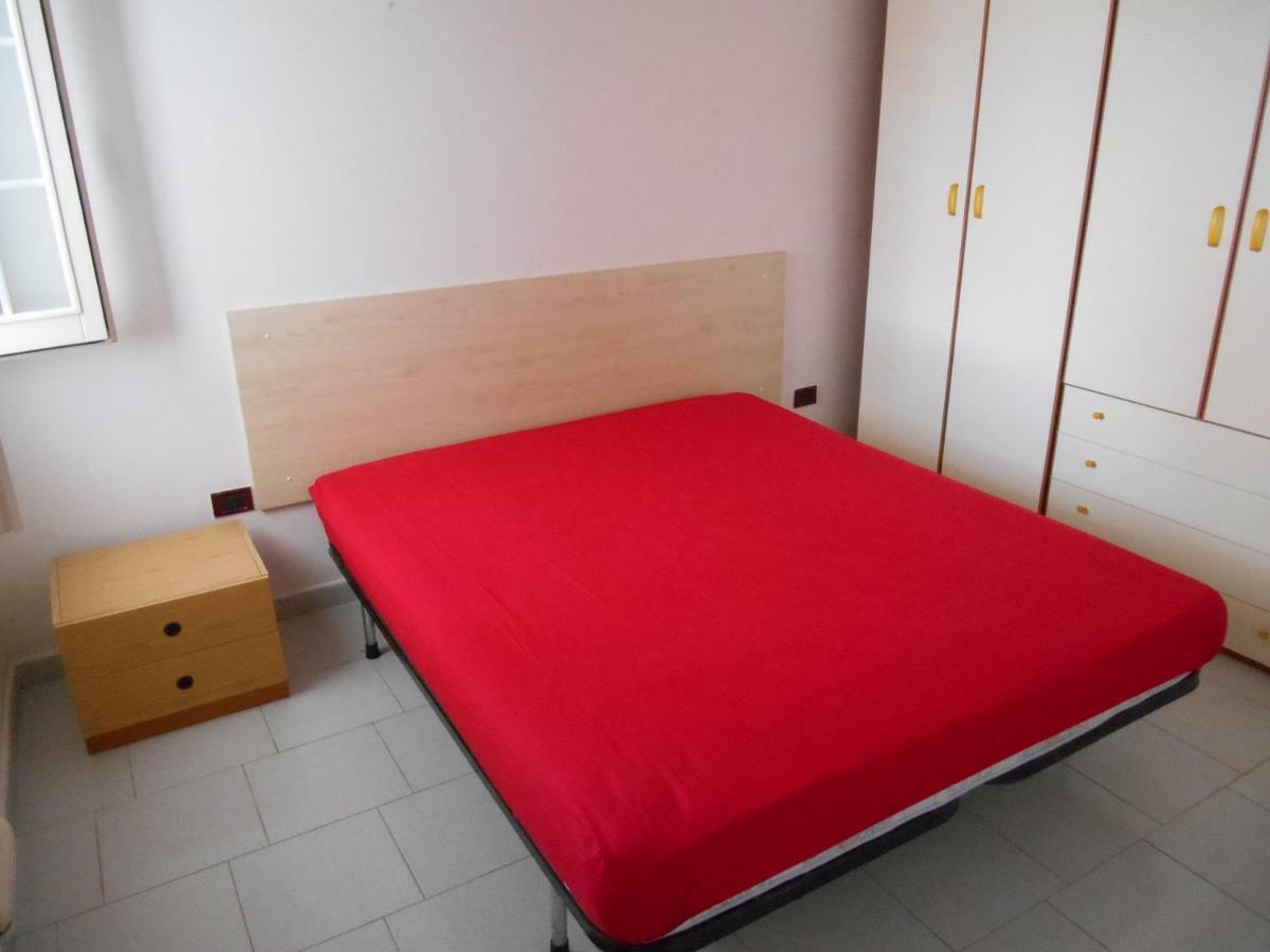 Dei Pini, Con Giardino, Al Mare Di Baia Holiday home *